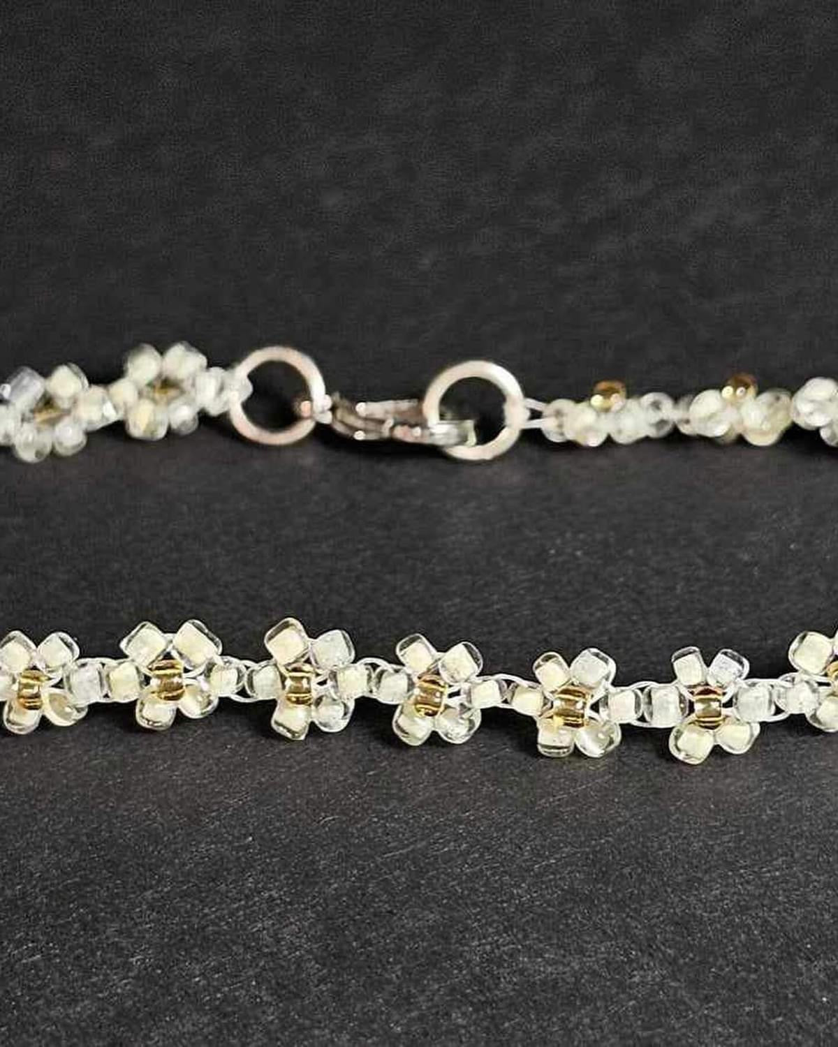 SeedBead Daisy Chain Bracelets